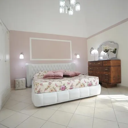 Le Finestre Sul Borgo B&B 타란토